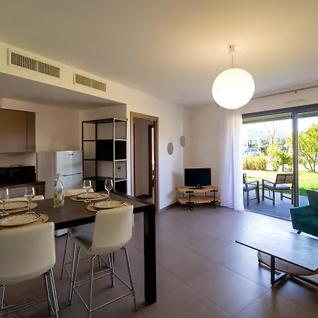 Апартаменти Domaine D'arca Vecchio - T2 - Rez De Jardin - 4 Personnes 